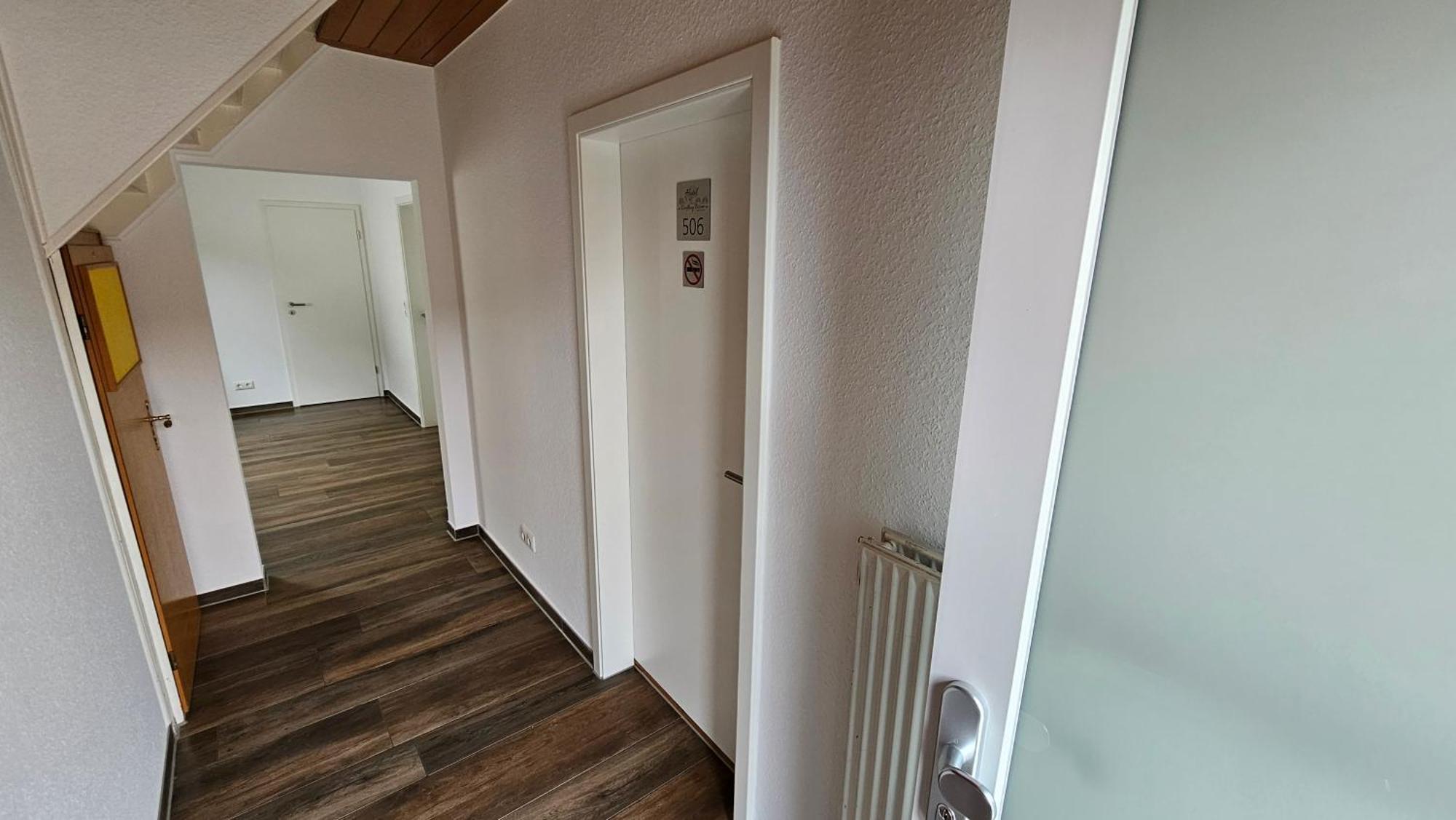 Hotel Dorfkrug Buesum - Guenstige Altbauzimmer Am Oland Exteriér fotografie